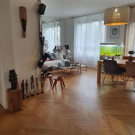 Apartment Magnifique Parisien Tres Bon Quartier Paris