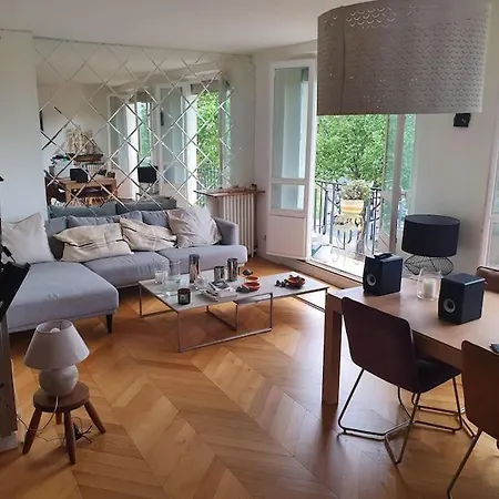 Magnifique Parisien Tres Bon Quartier *